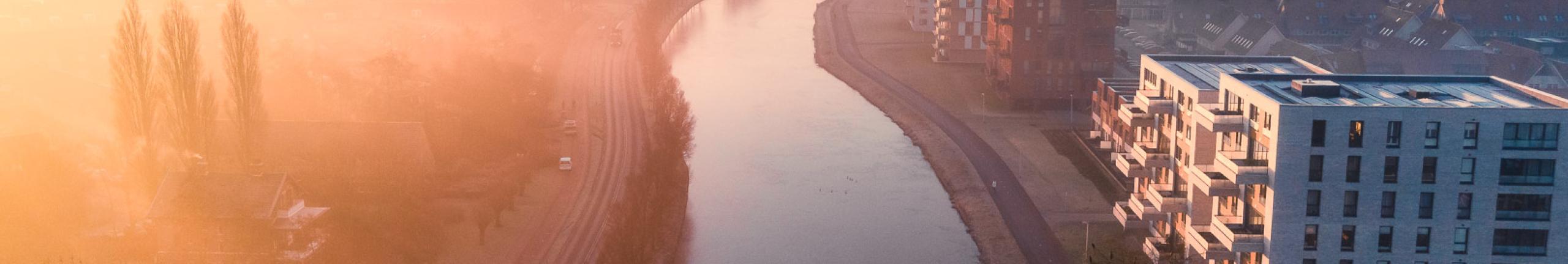 Purmerend vanuit de lucht gefotografeerd.